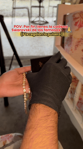 Cadena Swarovski GIF